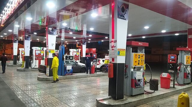 سخنگوی دولت: افزایش قیمت بنزین در دستور کار نیست