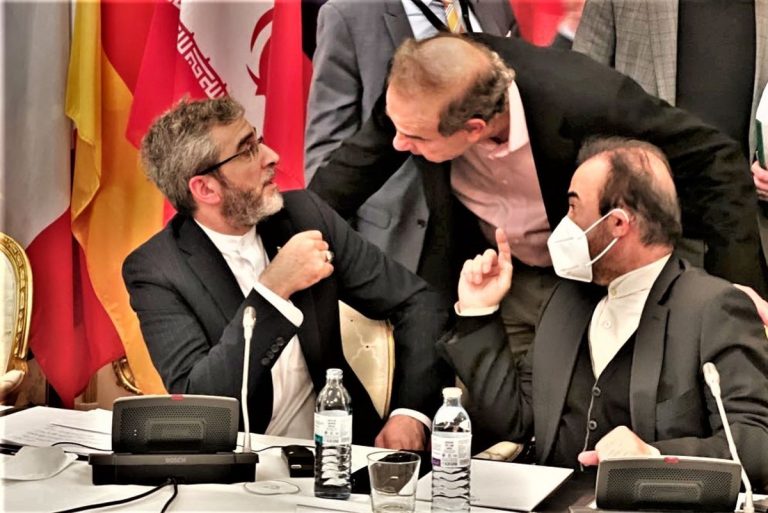 سخنگوی وزارت خارجه درباره احتمال فعال شدن مکانیسم ماشه: چنانچه طرف مقابل دچار خطای محاسباتی شود، می‌دانند واکنش ایران چه خواهد بود