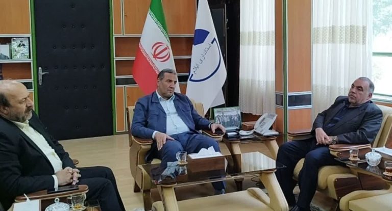 استاندار ایلام تاکید کرد: تسهیل در روند ورود سرمایه گذاران مهم ترین رویکرد حوزه اقتصادی ایلام است