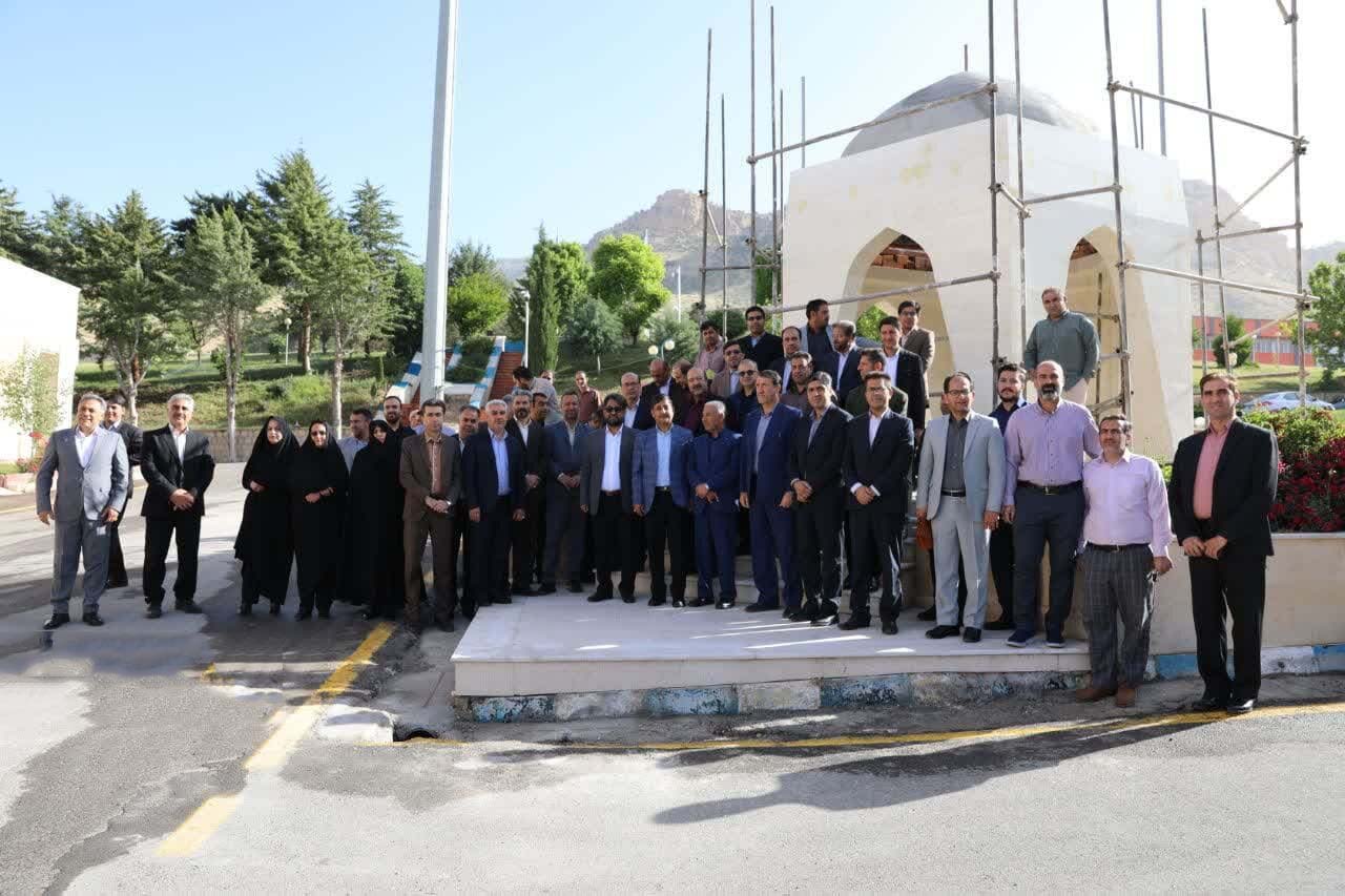 معاون هماهنگی امور عمرانی استاندار ایلام تاکید کرد: روابط عمومی ها نقش اساسی در موفقیت سازمان ها و ادارات دارند