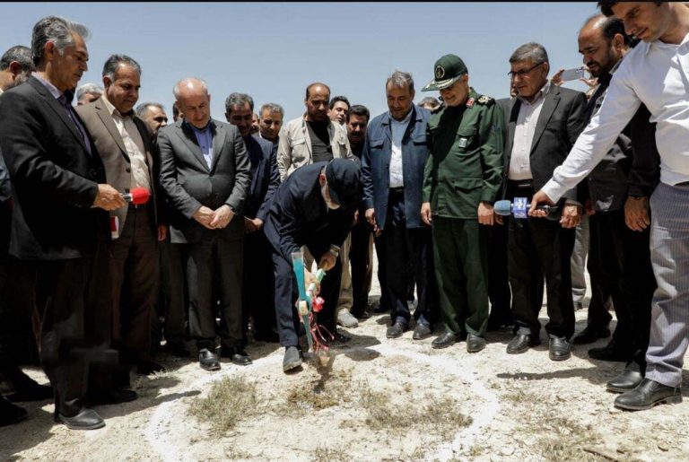 طی آیینی با حضور وزیر کشور؛ سد مخزنی گدارخوش کلنگ زنی شد