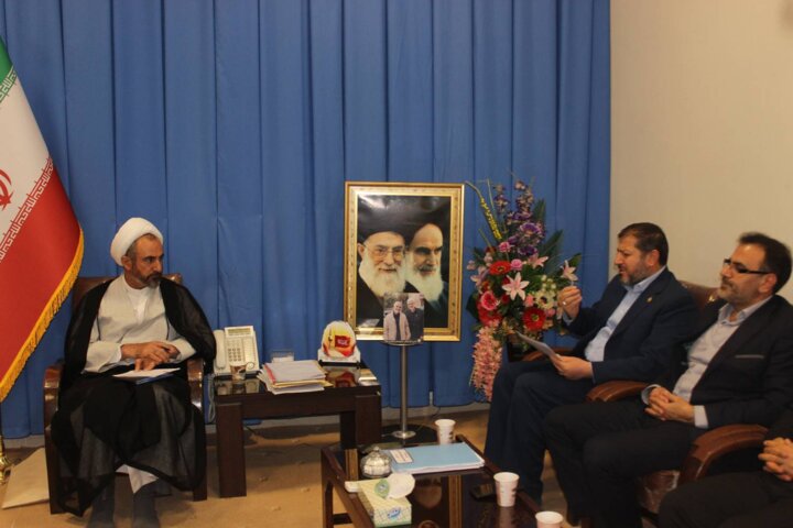 رئیس دادگستری ایلام تاکید کرد: یکی از اقدامات دستگاه قضایی در سال گذشته استفاده از پابند الکترونیکی برای ۹۳ نفر بوده است