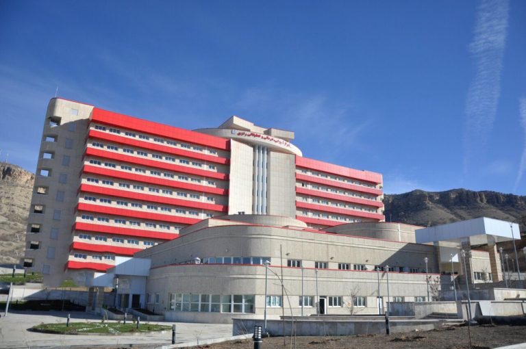 رییس دانشگاه علوم پزشکی از راه اندازی ۵۹ تخت بیمارستان رازی ایلام در یکسال اخیر خبر داد