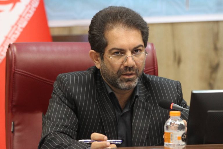 رییس سازمان مدیریت و برنامه‌ریزی ایلام تاکید کرد: نرخ مشارکت اقتصادی در استان ۳۴.۱ درصد است که کمترین میزان در کشور است