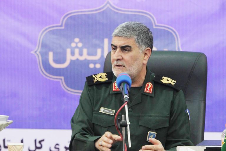 فرمانده سپاه امیرالمومنین (ع) ایلام تاکید کرد: معتمدان و بزرگان جایگاه ویژه ای در استان دارند