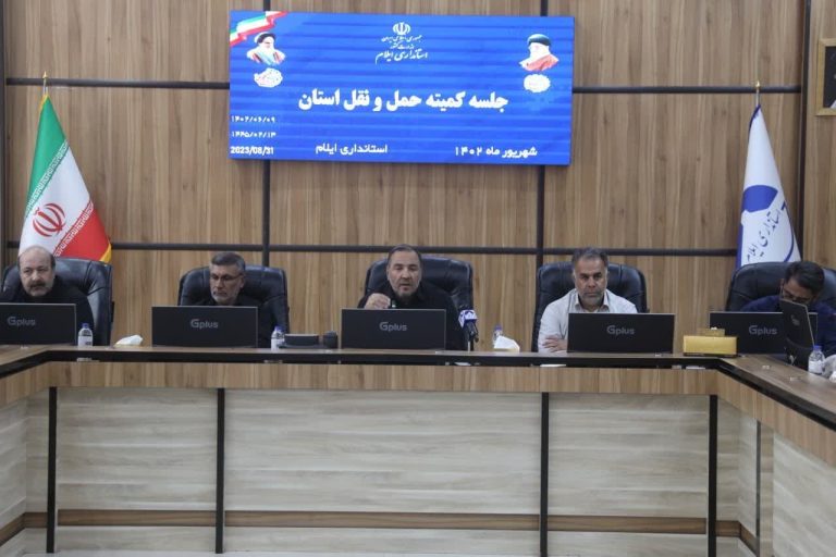 استاندار ایلام تاکید کرد: مدت زمان ماندگاری زائران برای سوار شدن به اتوبوس‌ها در پایانه برکت باید کاهش یابد