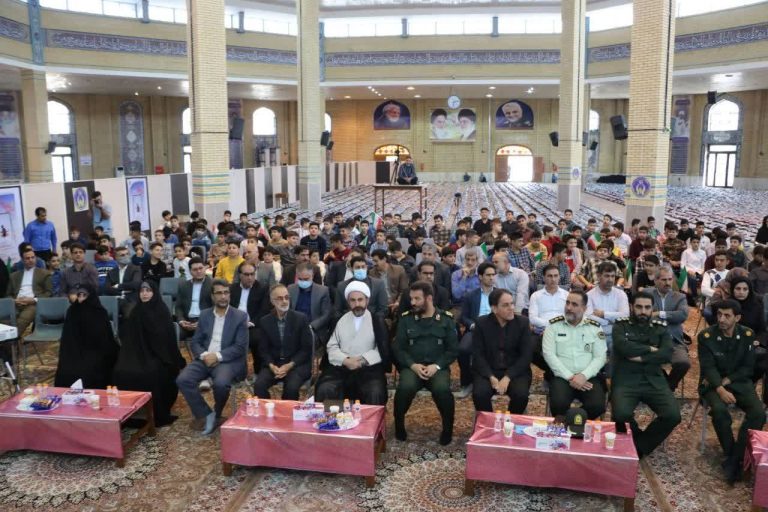 استاندار ایلام تاکید کرد: کمک‌های مومنانه از برکات انقلاب اسلامی است