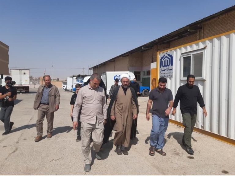 ستاد اجرایی فرمان حضرت امام(ره) در راستای ارائه خدمت و رفع موانع سر راه اربعین مرز مهران، جهادی و به صورت جدی پای کار است