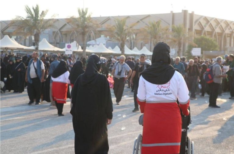 مدیرعامل جمعیت هلال احمر استان ایلام خبر داد: ارائه 215 هزار خدمت هلال احمر ایلام اربعین امسال به زائران