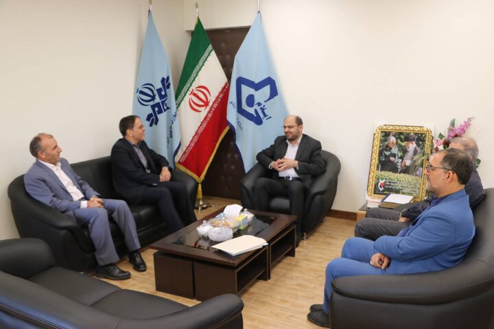 مدیرکل کمیته امداد امام‌خمینی(ره) ایلام خبر داد: خودکفایی ۲۲۰۰ خانواده مددجوی ایلامی