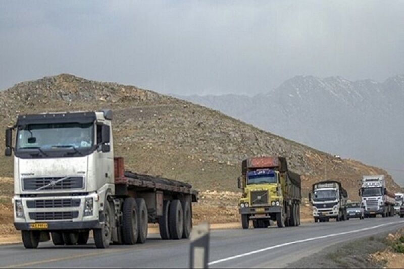 مدیرکل راهداری و حمل و نقل جاده‌ای از جابجایی یک میلیون تن انواع کالا در ایلام خبر داد