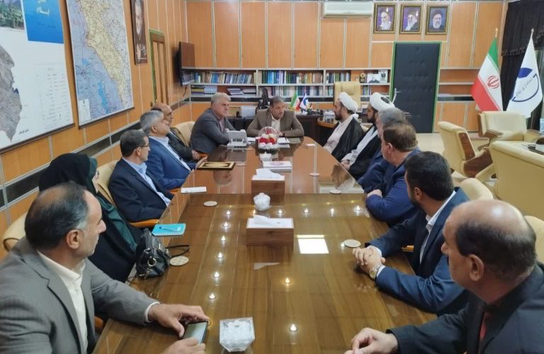 استاندار ایلام تاکید کرد:  یادواره‌های شهدا خنثی‌کننده توطئه‌ها و دسیسه‌های دشمن است