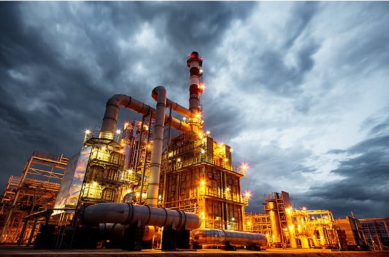 نماینده مردم ایلام در مجلس خبر داد: تصفیه خانه پالایشگاه گاز ایلام در سفر رییس جمهور کلنگ زنی می شود