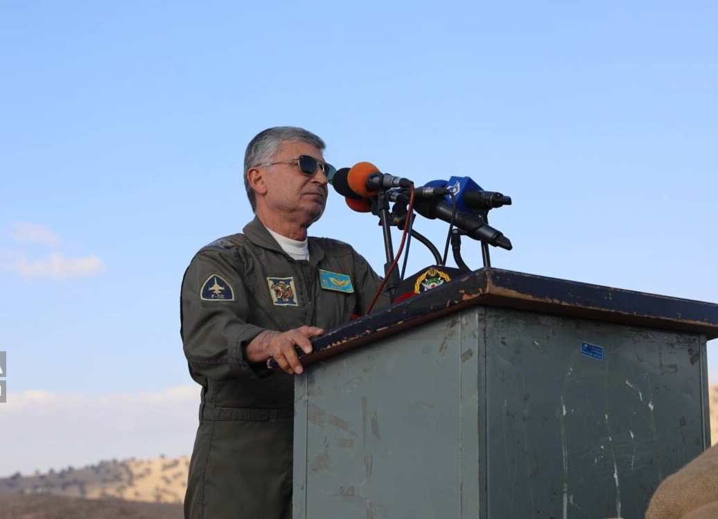 پیشکسوت دفاع مقدس و خلبان نیروی هوایی ارتش جمهوری اسلامی ایران: بدون شک اگر حضور نیروهای هوایی در عملیات ها نبود، تعداد شهدای ما خیلی بیشتر از این تعداد بود