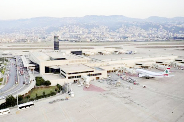 مدیر فرودگاه شهدای ایلام از استقرار دفتر هواپیمایی ایلام ایر تا پایان آذرماه خبر داد