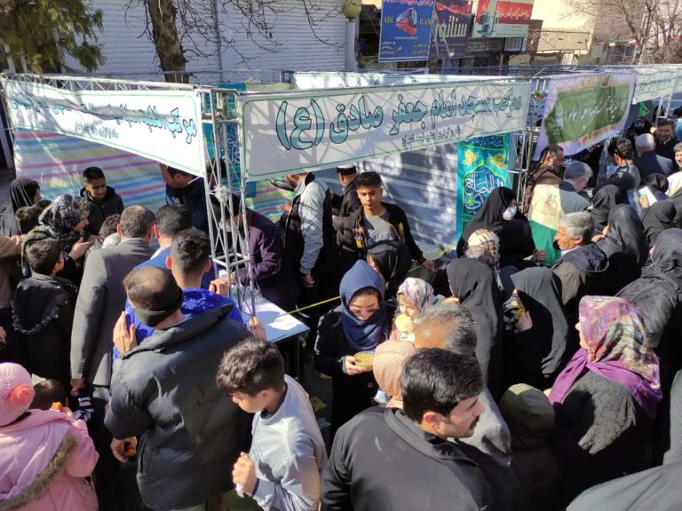 حضور پرشور مردم ایلام در جشن خیابانی نیمه شعبان