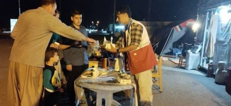 مدیرعامل جمعیت هلال احمر استان ایلام خبر داد: هلال احمر ایلام به ۲۷ هزار نفر در طرح نوروزی خدمات ارائه داد