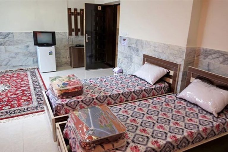 مدیرکل میراث فرهنگی، صنایع دستی و گردشگری ایلام خبر داد؛ انجام ۳۰۶ مورد نظارت بر مراکز اقامتی و خدماتی نوروزی ایلام