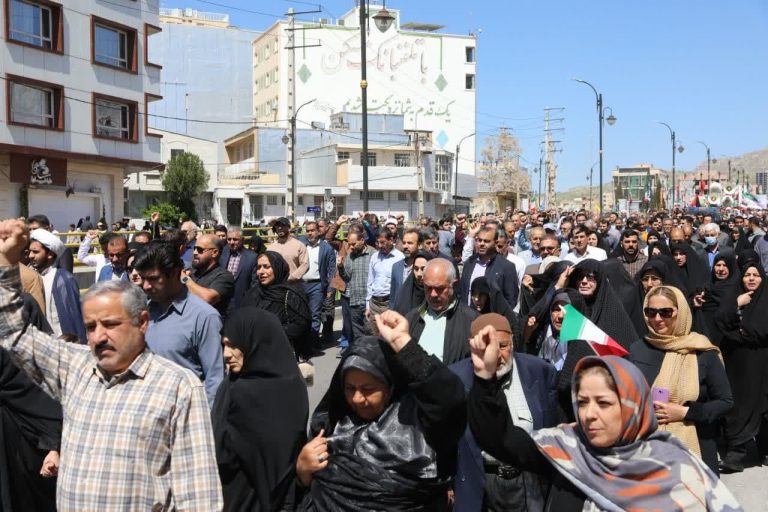 #گزارش_تصویری/مراسم باشکوه روز جهانی قدس با حضور نماینده ولی فقیه در استان و امام جمعه ایلام، استاندار ایلام و اقشار مختلف مردم استان