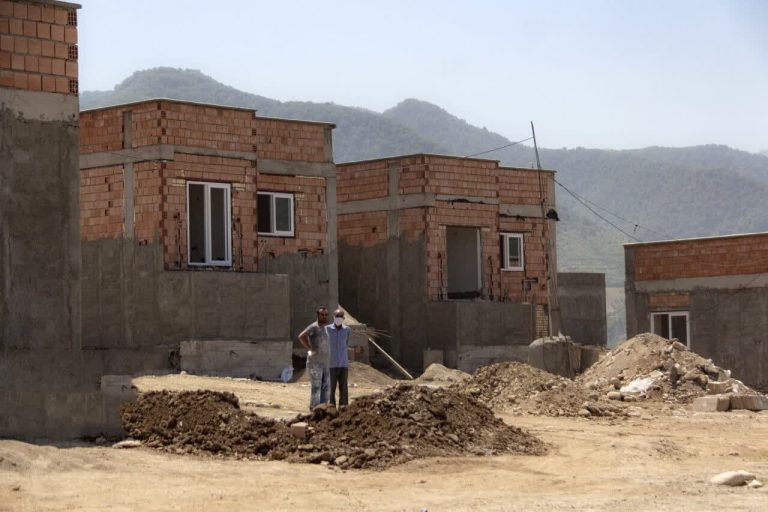 مدیرکل بنیاد مسکن انقلاب اسلامی استان خبر داد: احداث یک هزار و ۵۴۸ واحد طرح نهضت مسکن در روستاهای ایلام