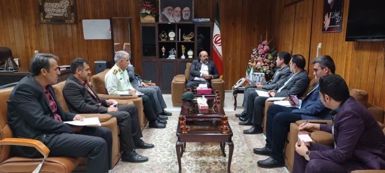 معاون هماهنگی امور اقتصادی استاندار ایلام: تولیدکنندگان و عرضه‌کنندگان پوشاک ایرانی_ اسلامی مورد حمایت قرار می‌گیرند