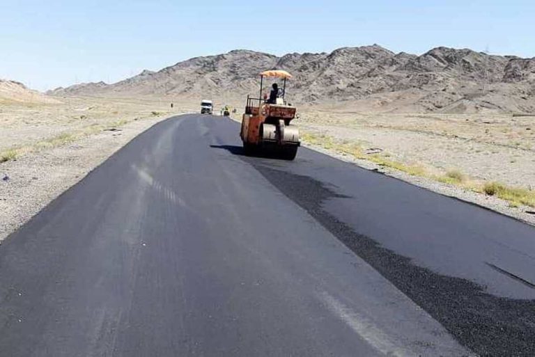 مدیرکل راهداری و حمل و نقل جاده‌ای استان خبر داد: راهداری ایلام هفت نقطه پرحادثه جاده‌ای را ایمن‌سازی کرد