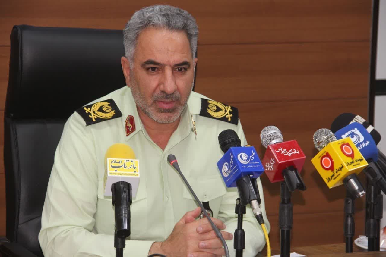 فرمانده انتظامی استان ایلام در نشست با جمعی از  خبرنگاران به مناسبت روز خبرنگار؛ رسانه ها و خبرنگاران نقش بسیار مهمی در راستای ارتقای احساس امنیت در سطح جامعه بر عهده دارند