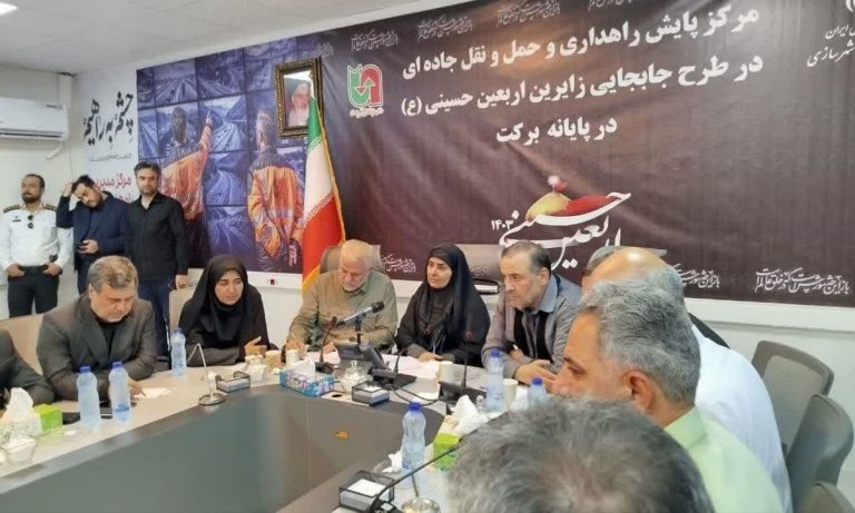 ۷۸ درصد زوار با وسایل نقلیه شخصی وارد مهران شدند/ تعداد مترددین از مرز مهران از ۲ میلیون و ۲۰۰ هزار نفر گذشت