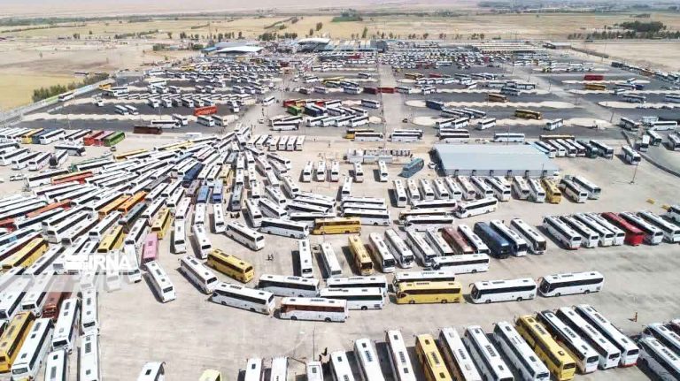 معاون هماهنگی امور عمرانی استانداری ایلام: جابجایی زوار اربعین در پایانه برکت مهران با یک هزار و ۴۸۸ دستگاه اتوبوس