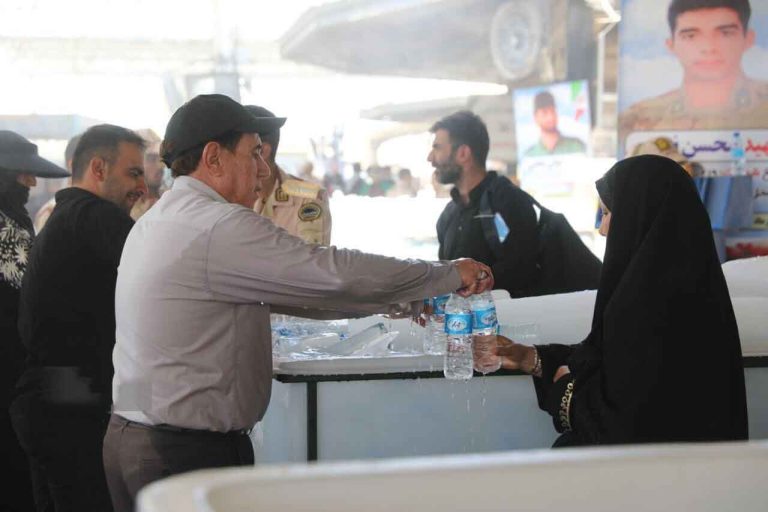 فرماندار مهران از خدمات‌رسانی در مرز مهران تا بازگشت کامل زوار خبر داد