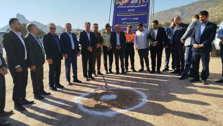 کلنگ‌زنی زیرگذر شهرک صنعتی در شهرستان چوار با حضور معاون عمرانی استانداری ایلام