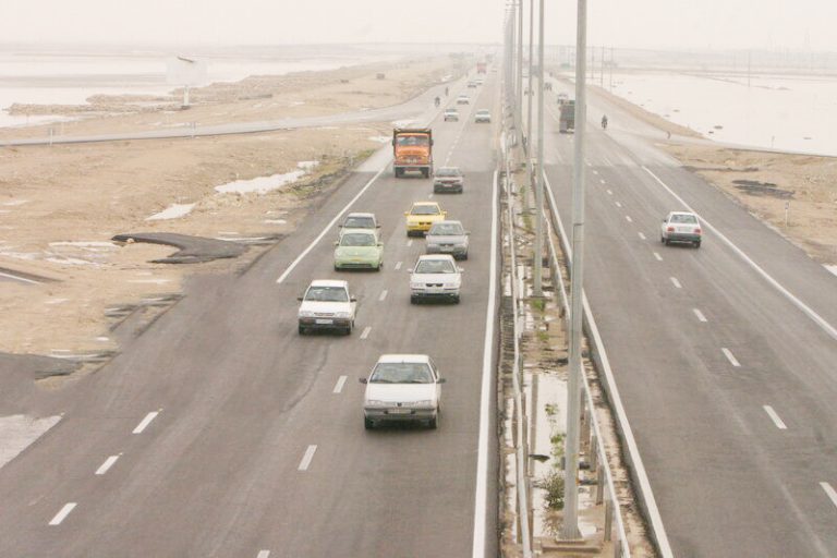 مدیرکل راهداری و حمل و نقل جاده‌ای استان خبر داد: بیش از ۴۴ هزار مورد سرعت غیرمجاز در جاده‌های ایلام ثبت شد