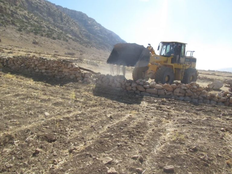 رفع تصرف 2768 متر از اراضی ملی و دولتی شهرستان چرداول (بخش آسمان آباد)