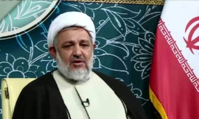 مدیر حوزه علمیه ایلام تأکید کرد: لزوم ترغیب مردم به مشارکت در امور خیریه و وقف