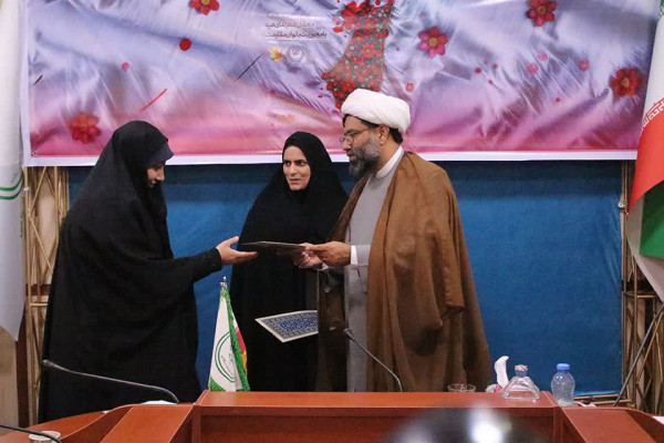 مسئول امور بانوان اداره کل تبلیغات اسلامی استان خبر داد: برگزاری محفل شعر «ندای هبه» با حضور شاعران آئینی