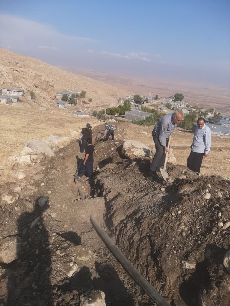 مدیر عامل آبفا استان: بهره مندی بیش از ۳۰۰۰ نفر از مشترکین هلیلانی از آب پایدار با اجرای ۷۴۰۰ متر اصلاح و توسعه شبکه توزیع