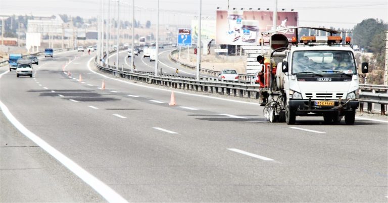 مدیرکل راهداری و حمل و نقل جاده‌ای خبر داد: سه هزار و ۱۰۰ کیلومتر خط‌کشی راه‌های ایلام انجام شد