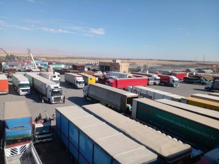 مدیرکل گمرک استان ایلام خبر داد: ۹۷ میلیون دلار محصولات کشاورزی از مرز مهران صادر شد