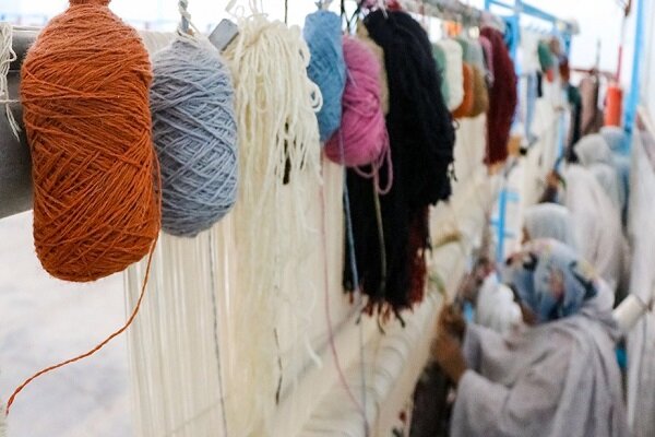 مدیرکل میراث‌فرهنگی، گردشگری و صنایع‌دستی خبر داد: ۷۷ فقره مجوز تأسیس کارگاه صنایع‌دستی در ایلام صادر شد