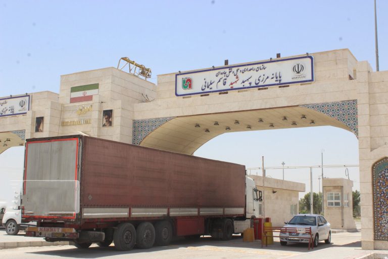 فرماندار مهران خبر داد: صادرات ۲ میلیارد دلار کالای غیرنفتی از مرز مهران