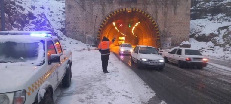 مدیرکل راهداری و حمل و نقل جاده‌ای استان خبر داد: تمامی راه‌های ایلام باز و تردد برقرار است