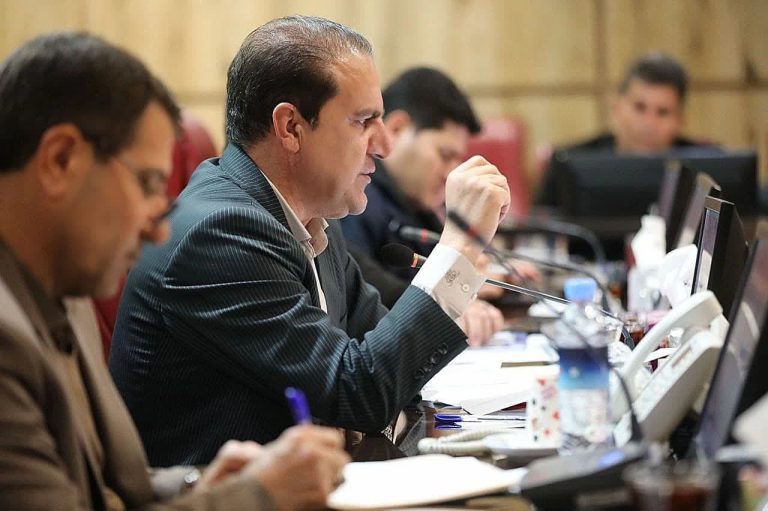 هدفگذاری برای تولید ۵۰۰ مگاوات برق با ایجاد نیروگاه‌های خورشیدی و تجدید‌پذیر