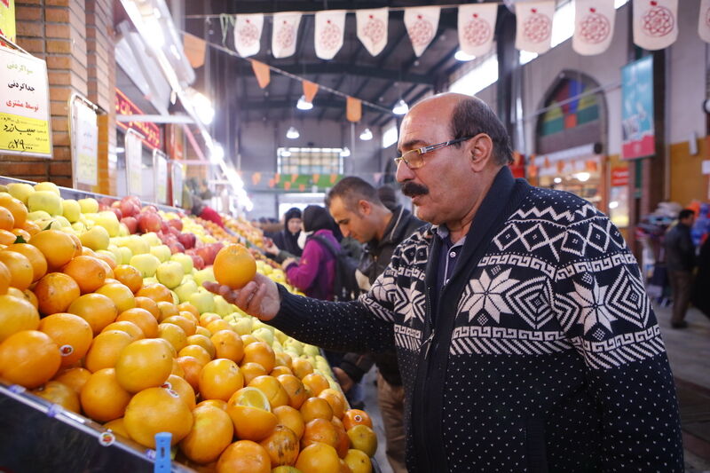 مدیرکل تعاون روستایی استان ایلام خبر داد: آغاز عرضه سیب و پرتقال نوروزی در ایلام