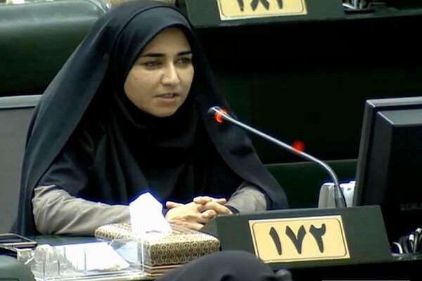 نماینده مردم ایلام در مجلس شورای اسلامی خبر داد: بالگرد هلال احمر در استان ایلام مستقر می شود