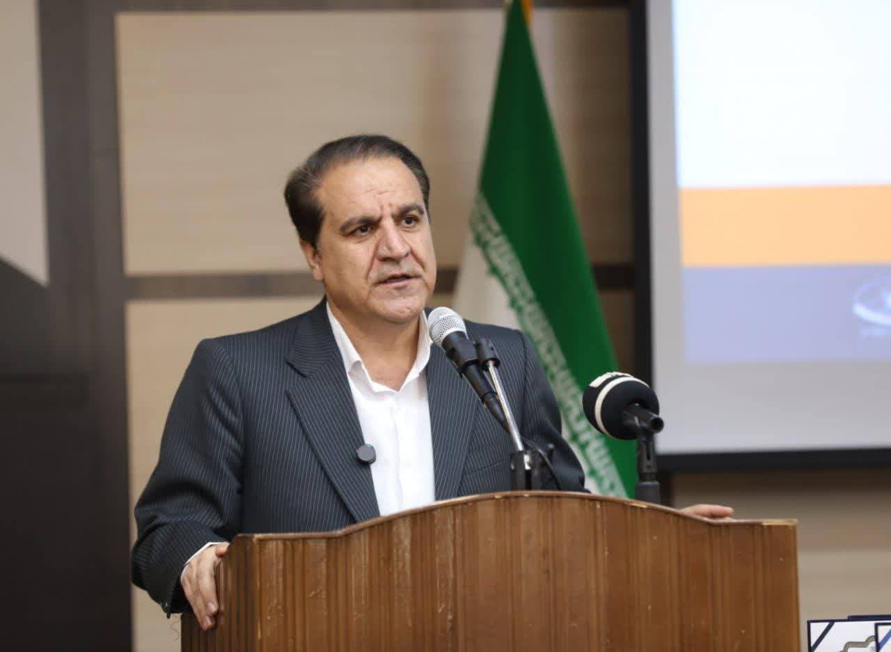 آثار فاخر نویسندگان نشان می‌دهد ظرفیت‌های عظیمی در استان وجود دارد/ کتاب زیربنای تمدن بشری است