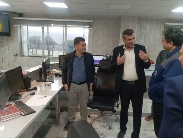 سرپرست معاونت اقتصادی استانداری ایلام در بازدید از کارخانه سیمان ایلام: از ظرفیت‌های بسیار بالای کارخانه سیمان ایلام باید استفاده کرد