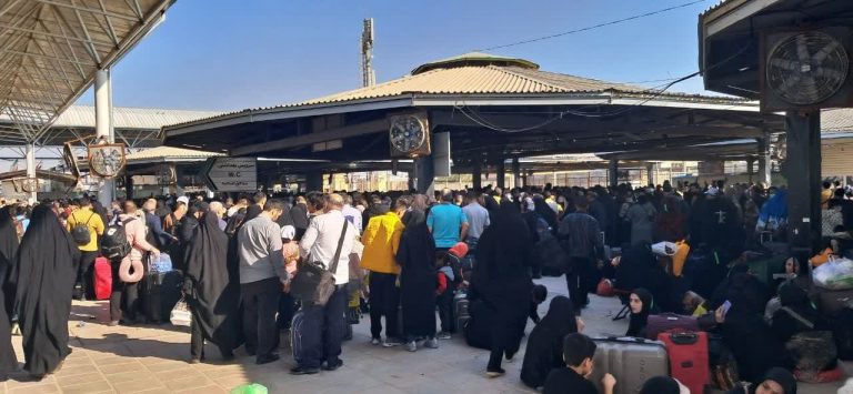 فرمانده انتظامی استان ایلام خبر داد: افزایش گیت‌های گذرنامه عراق به ۲۰ گیت در مرز مهران