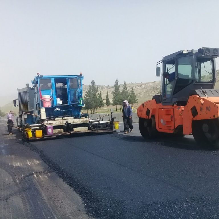 عملیات تعریض و بهسازی محور ساتیان– سه‌راهی کلان شهرستان ایوان در حال اجراست