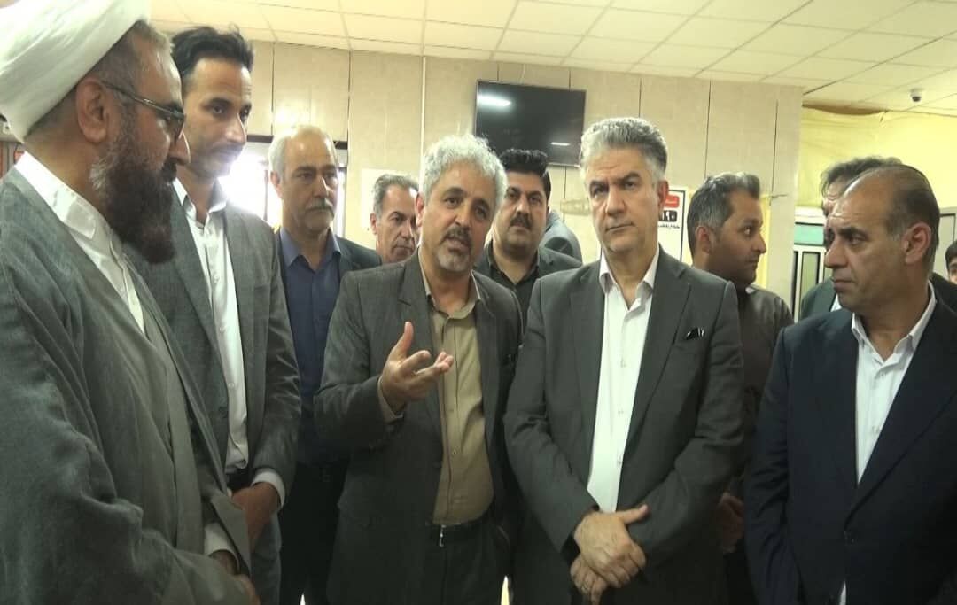 بازدید معاون درمان وزیر بهداشت از بیمارستان بدره ایلام