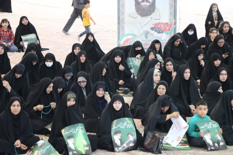 بزرگداشت شهدای خدمت در ایلام برگزار شد